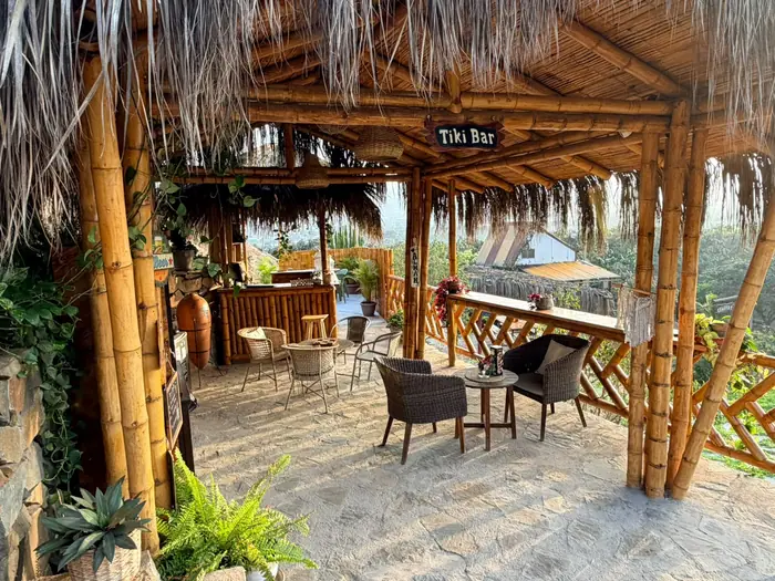 Tiki Bar Amaymantas